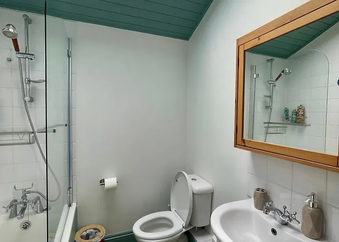 A Cosy Garden Flat In A Quiet Area Close To The Centre Apartment *