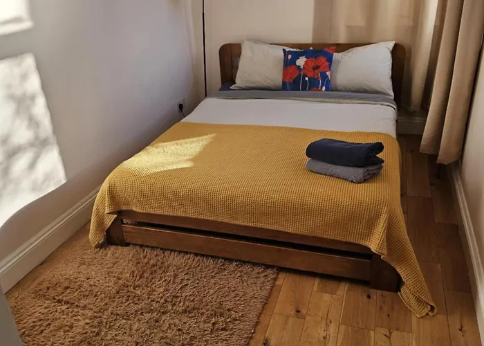 Апартаменты A Cosy Garden Flat In A Quiet Area Close To The Centre Бристоль