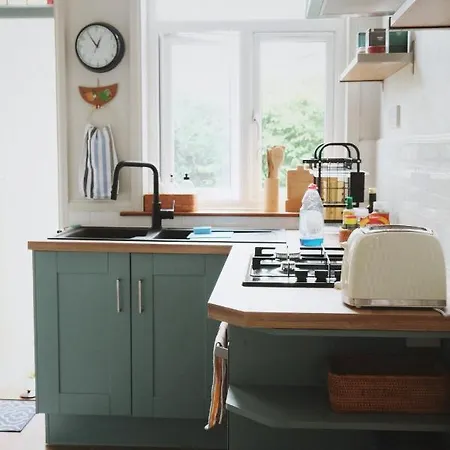 A Cosy Garden Flat In A Quiet Area Close To The Centre Apartment