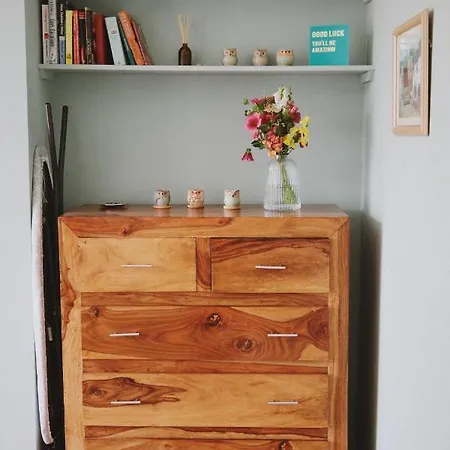 A Cosy Garden Flat In A Quiet Area Close To The Centre Apartment