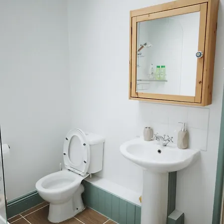 A Cosy Garden Flat In A Quiet Area Close To The Centre Lejlighed Bristol