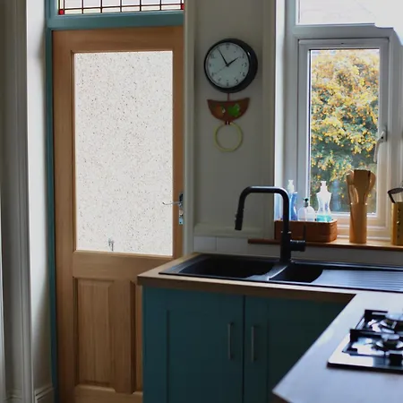 A Cosy Garden Flat In A Quiet Area Close To The Centre *