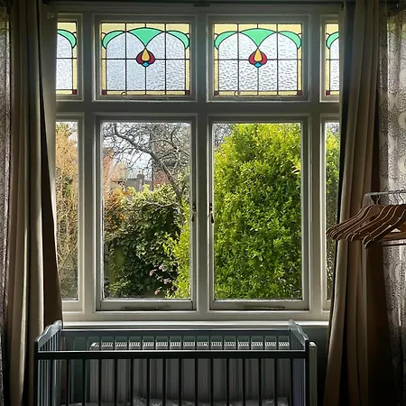 A Cosy Garden Flat In A Quiet Area Close To The Centre