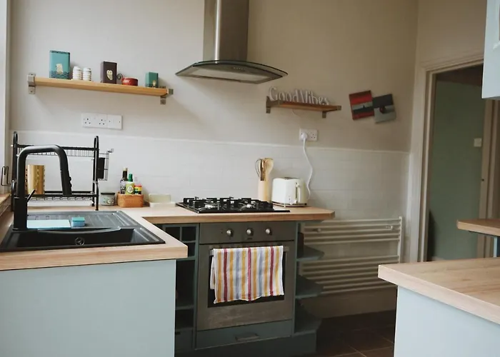 A Cosy Garden Flat In A Quiet Area Close To The Centre شقة بريستول