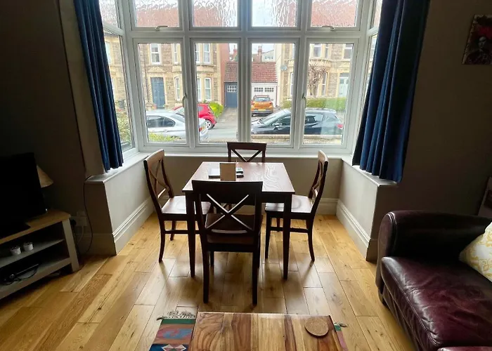 شقة A Cosy Garden Flat In A Quiet Area Close To The Centre